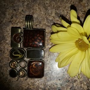 Premier Designs Pendant with Magnetic Clasp